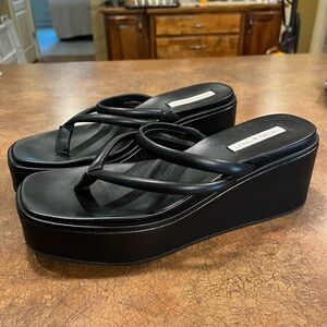 Black Platform Flip-Flops/Sandals